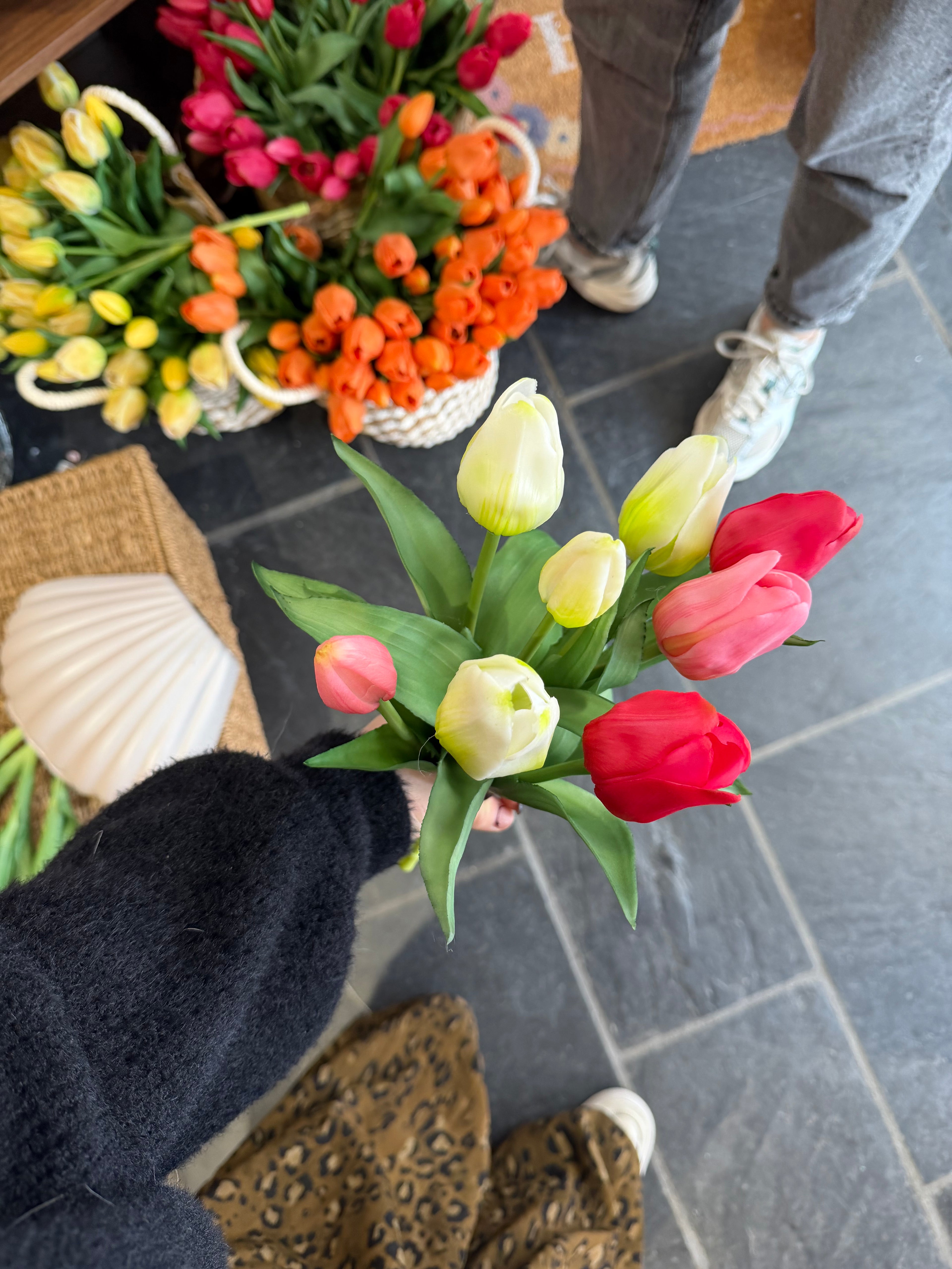 Falsche Tulpen – echte Berührung Blume