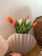Falsche Tulpen – echte Berührung Blume