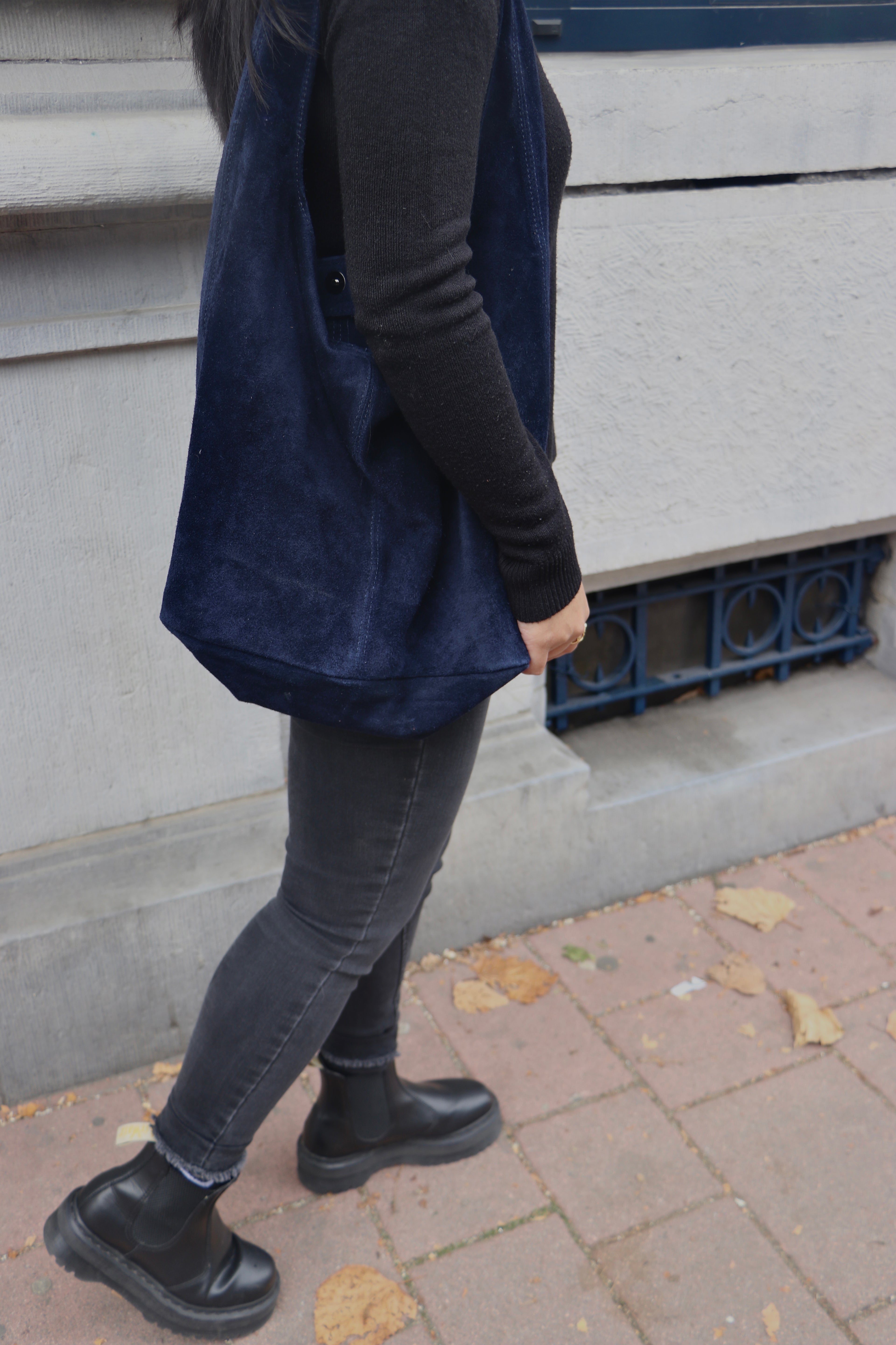 Blaue Lola-Tasche