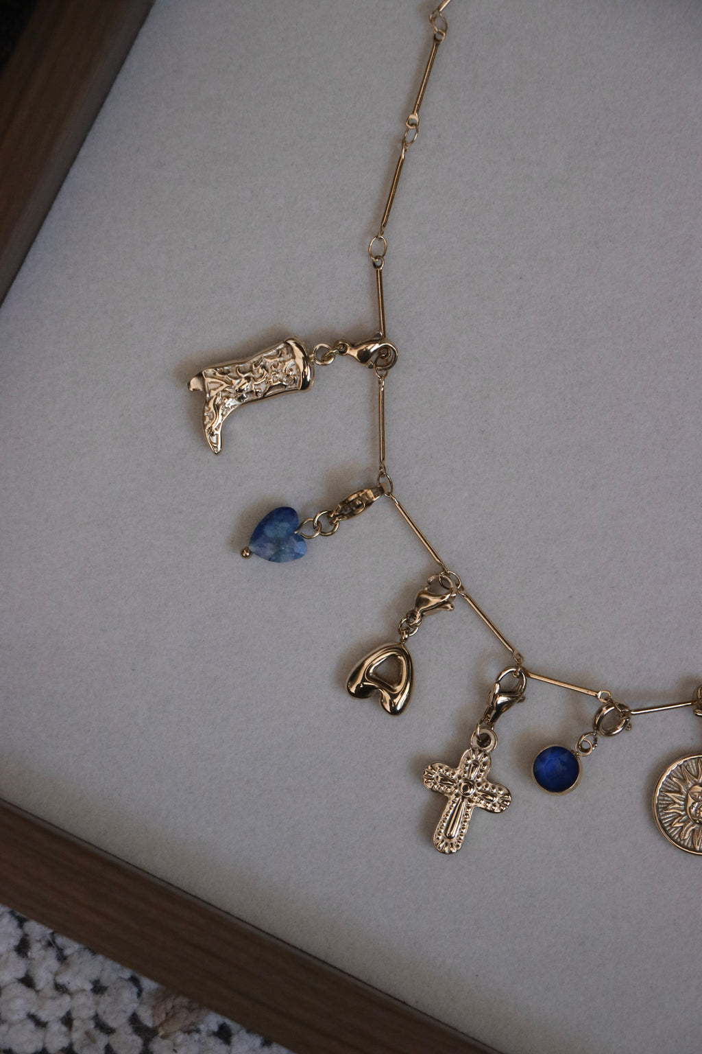 Chaine Suzanne