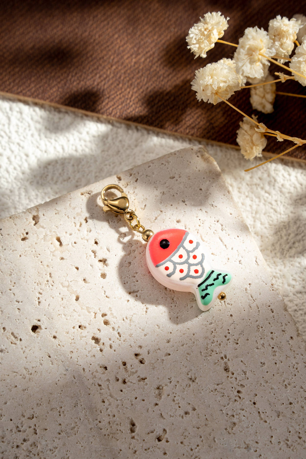 Lot 5 charms poisson colorés dorés émaillés été mignons