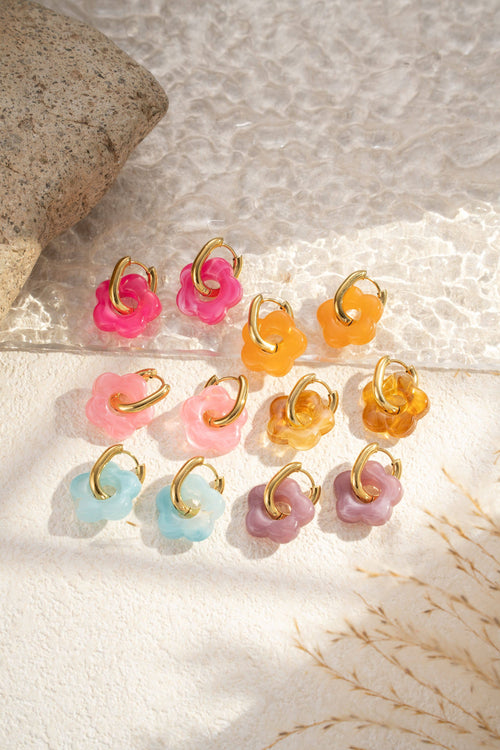 Boucles Acier inoxydable Fleurs Résine colorés: Fushia