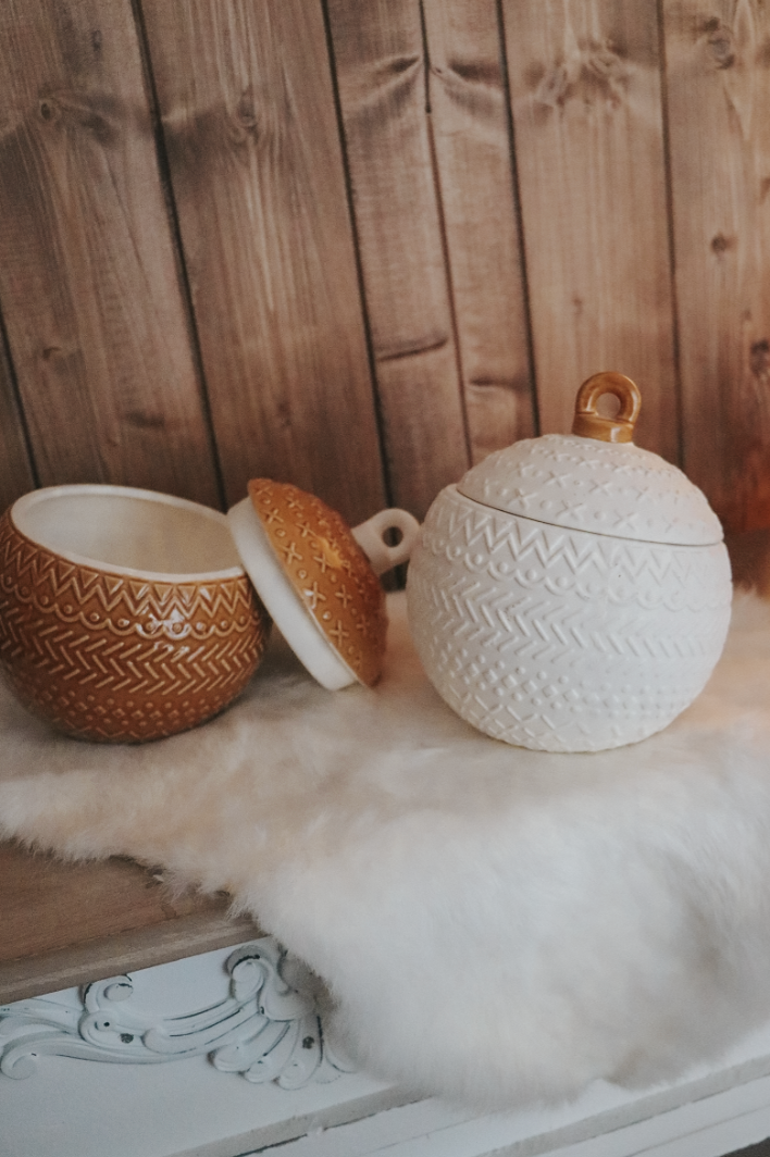 Pot en céramique en boule