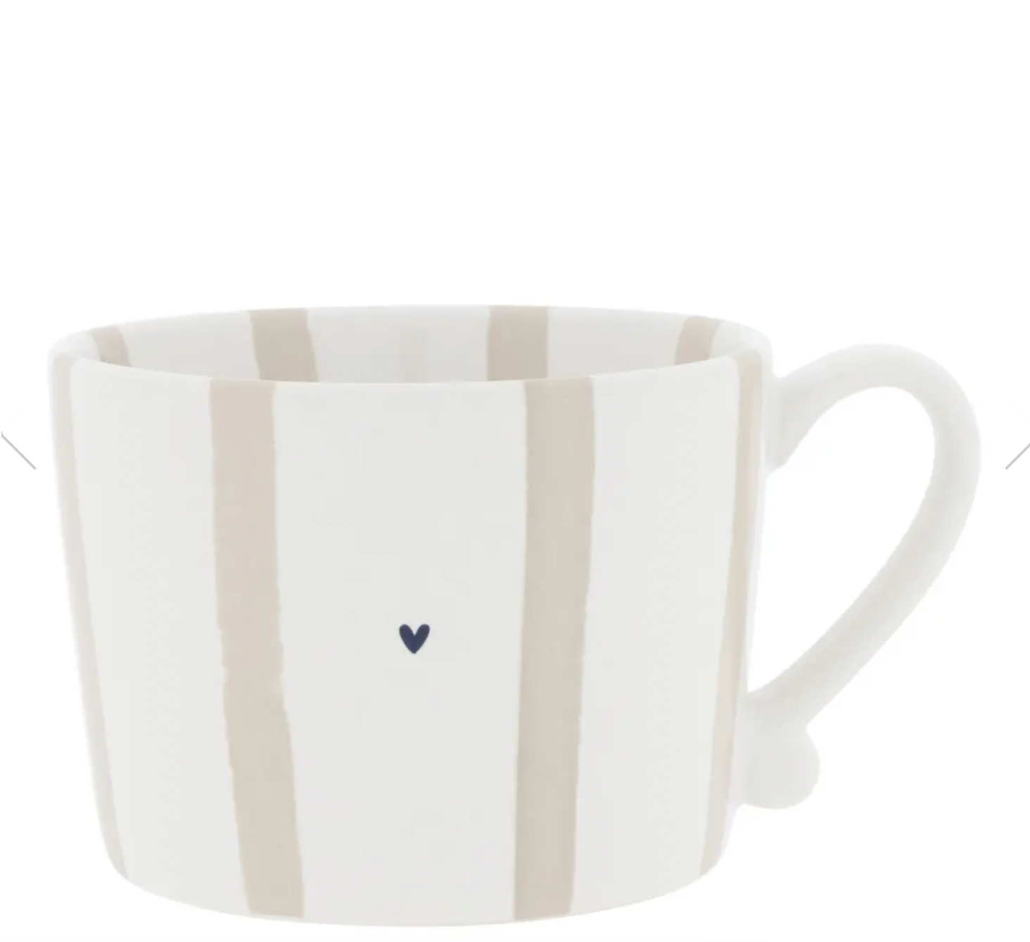 Tasse mit BC-Linien