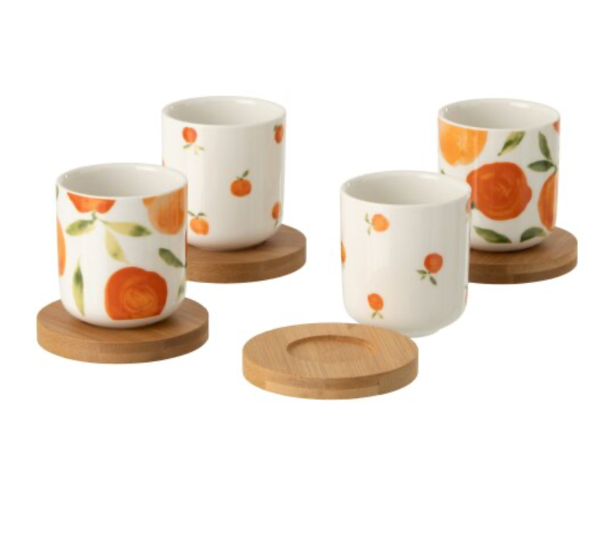 Orangefarbene Tasse