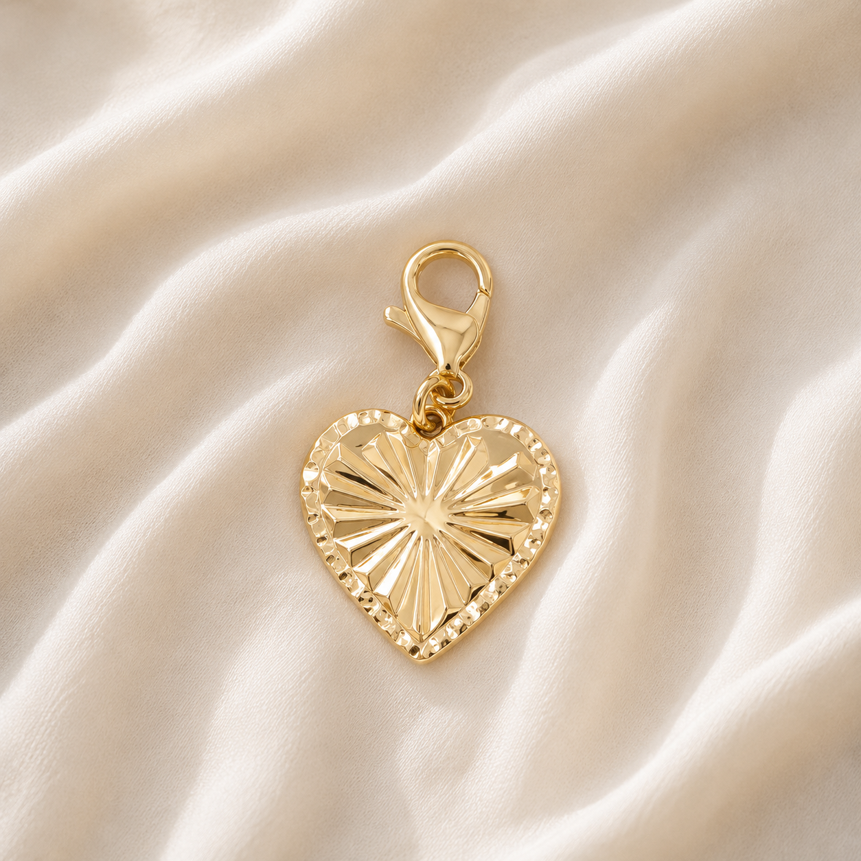 Charms coeur texturé