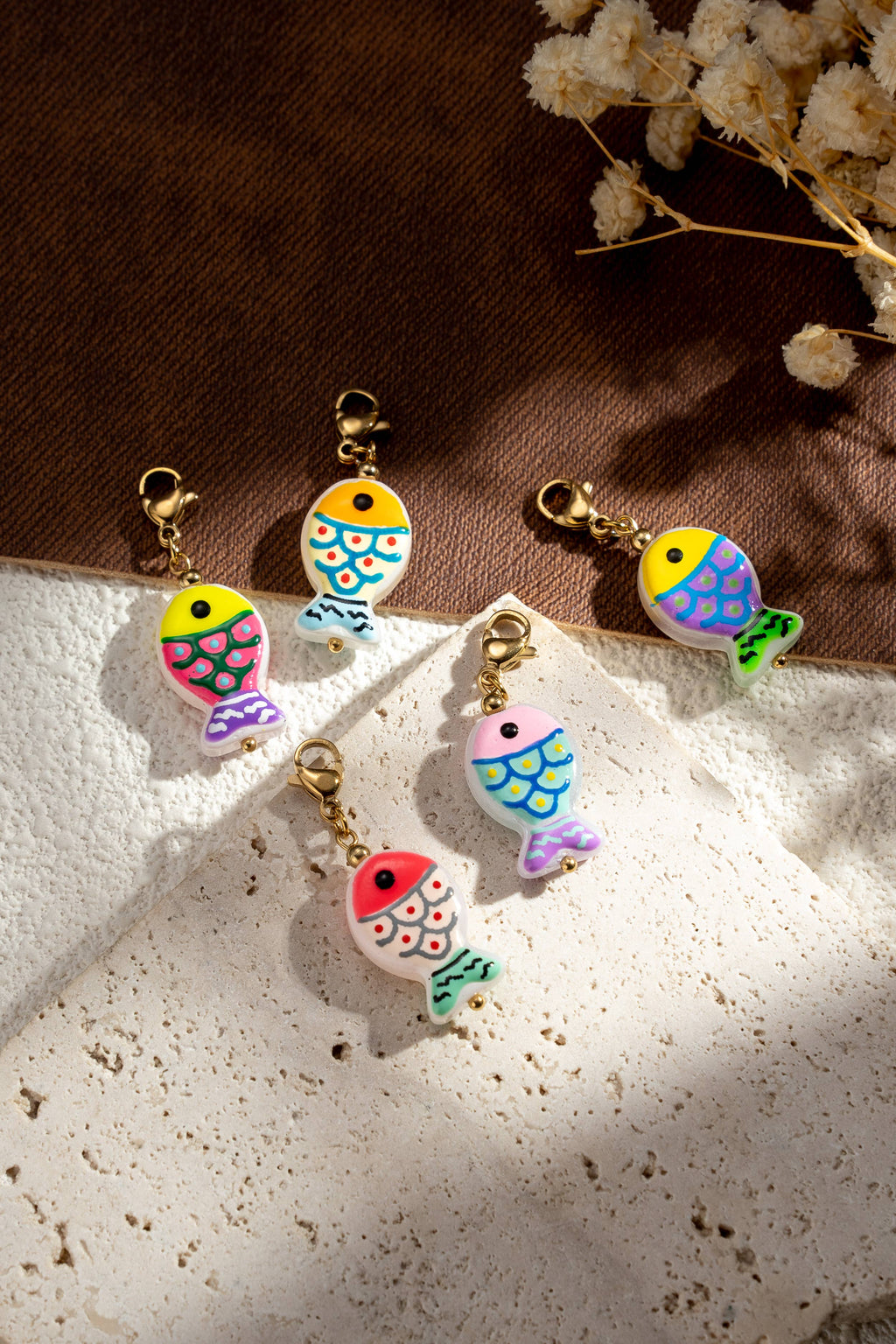 Lot 5 charms poisson colorés dorés émaillés été mignons